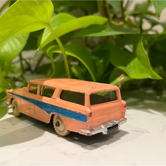 Dinky Toys 173 NASH RAMBLER. Pink with blue flash. - Picture 3 of 5